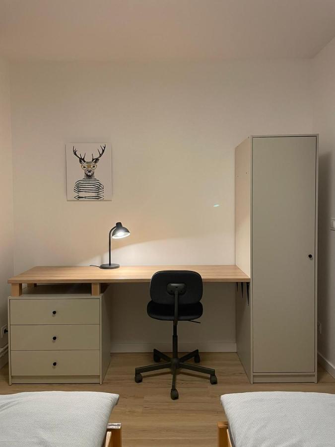 Apartamenty Guzik 22 Кросно Екстер'єр фото