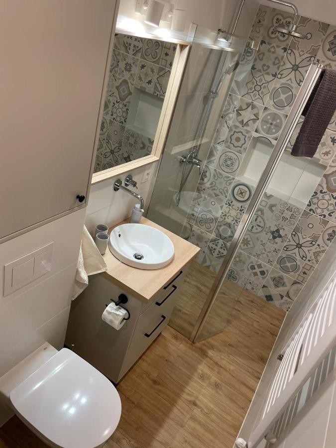 Apartamenty Guzik 22 Кросно Екстер'єр фото