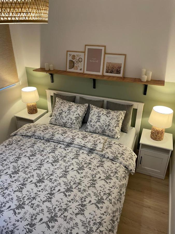 Apartamenty Guzik 22 Кросно Екстер'єр фото