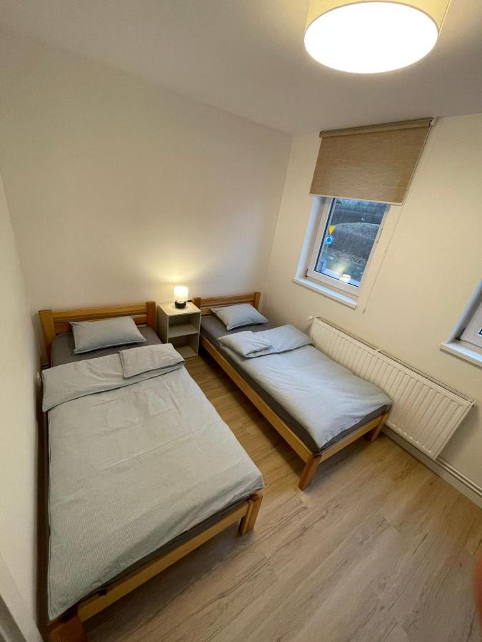 Apartamenty Guzik 22 Кросно Екстер'єр фото